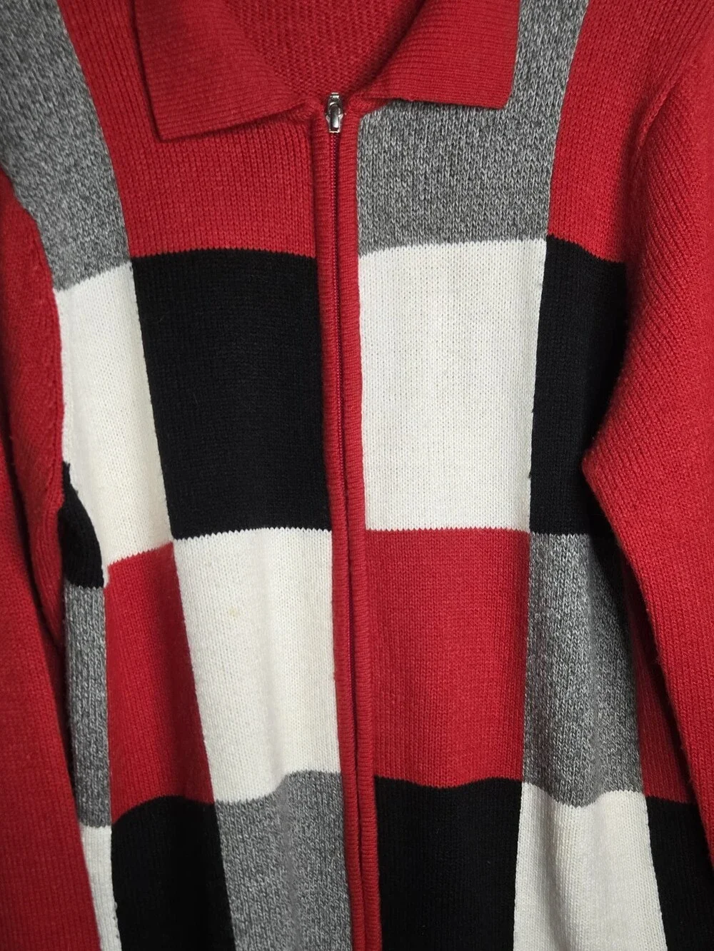 ​Vintage Red, Black, Grey & White Colorblock Zip-Up Sweater